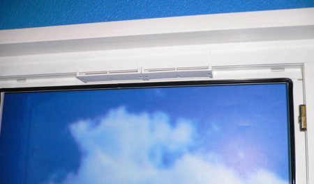 Оконный проветриватель на пластиковые окна. Типы и возможности
