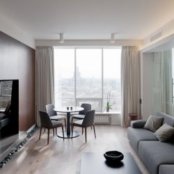 Пластиковое окно в комнату. Какие лучше поставить в гостиную, кабинет, детскую, спальню, кухню