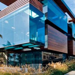 Роль стекла в городской архитектуре — современные тенденции