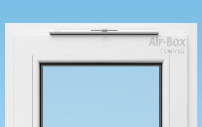 Так выглядит вентиляционный приточный клапан AirBox на пластиковом окне
