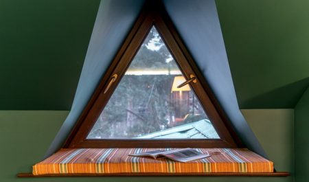 Треугольные пластиковые окна. Виды и возможности