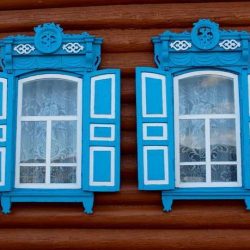 Деревянные ставни — красивая и эффективная защита окон